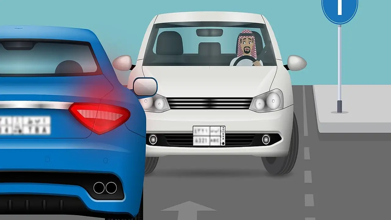 القيادة عكس الاتجاه.. المرور يحذر: مخالفة تعرض حياتك والآخرين للخطر فورا